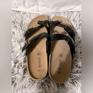 Woman’s Wedged Sandals